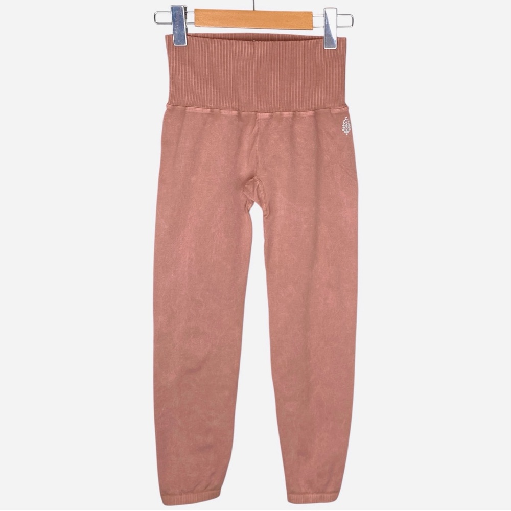 FREE PEOPLE MOVEMENT 'good karma' leggings size: M/L